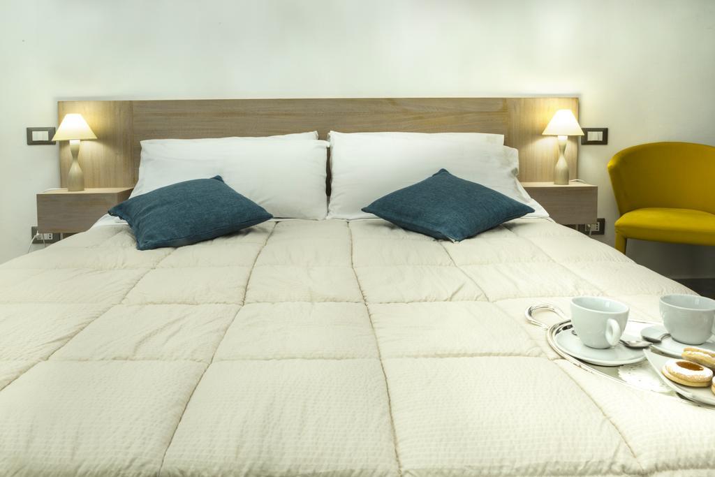 Piazza Martiri Rooms Cagliari Szoba fotó