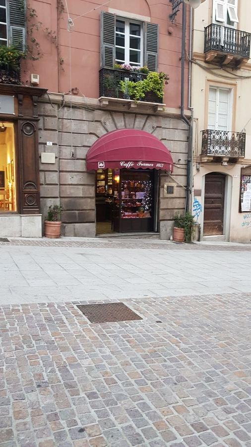 Piazza Martiri Rooms Cagliari Kültér fotó